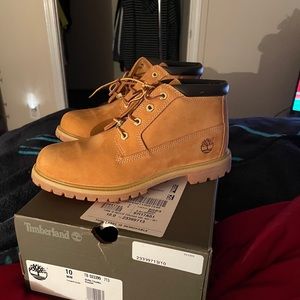 Brand new Timberland Nellie Boots
